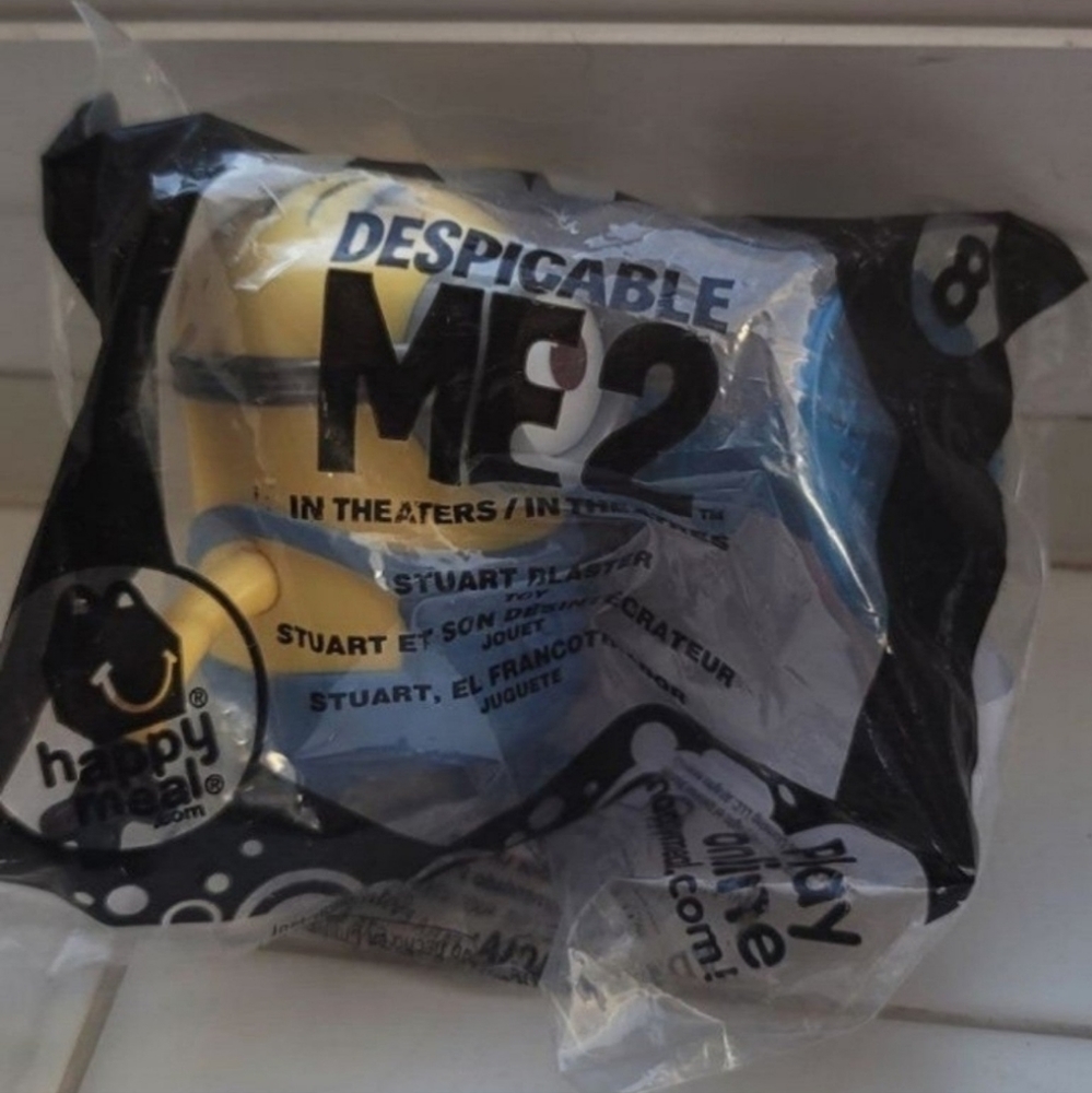 NIP Despicable Me 2 2013 McDonald's Happy Meal Toy Minion
